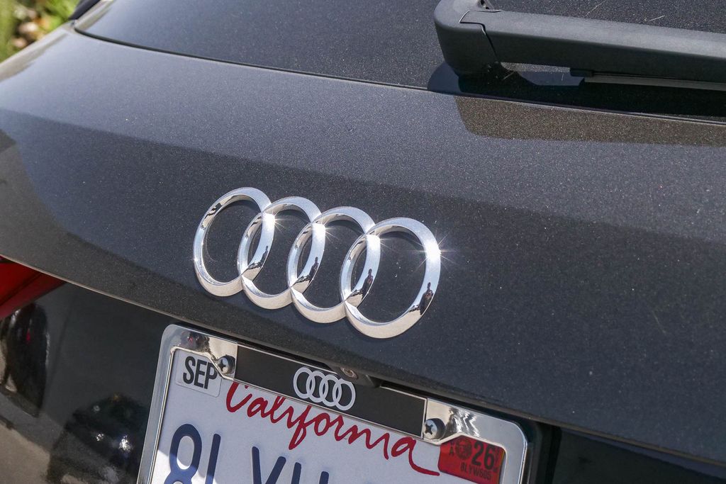 Thumbnail: 2019 Audi Q3 - 5