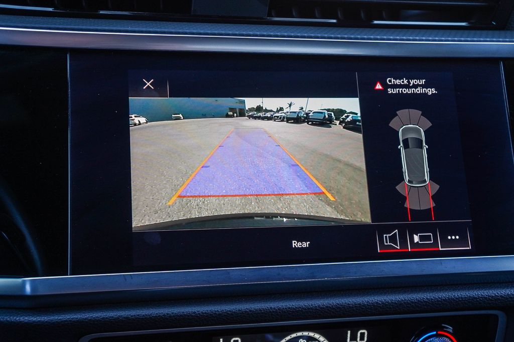 Thumbnail: 2019 Audi Q3 - 30