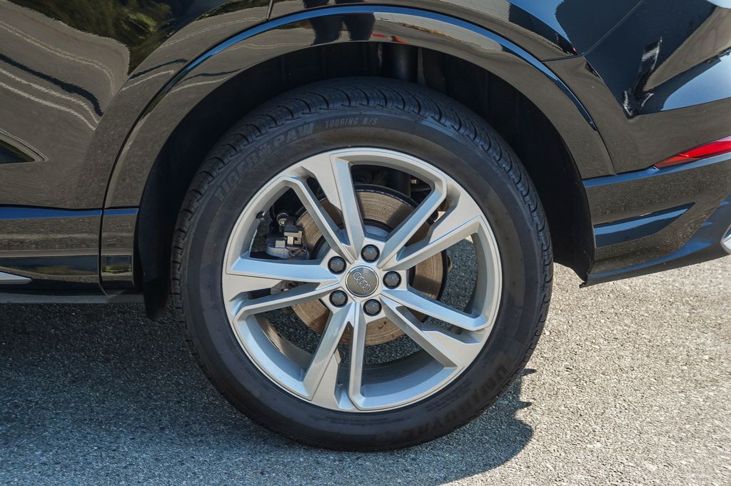 Thumbnail: 2019 Audi Q3 - 22