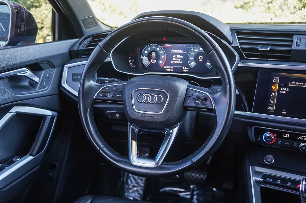 Thumbnail: 2019 Audi Q3 - 9
