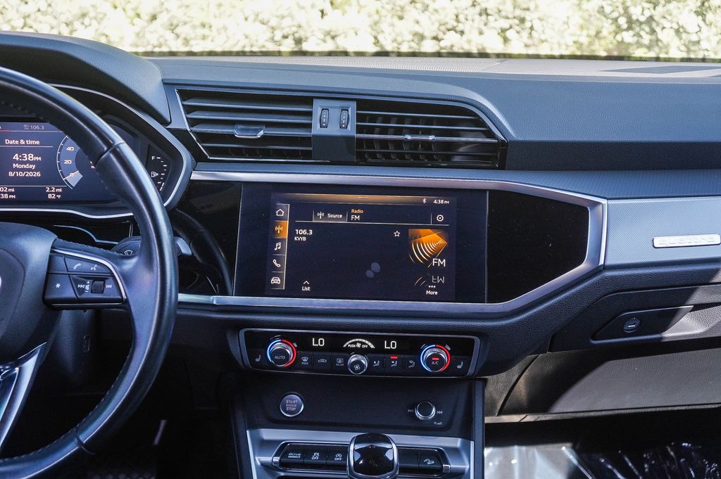 Thumbnail: 2019 Audi Q3 - 13