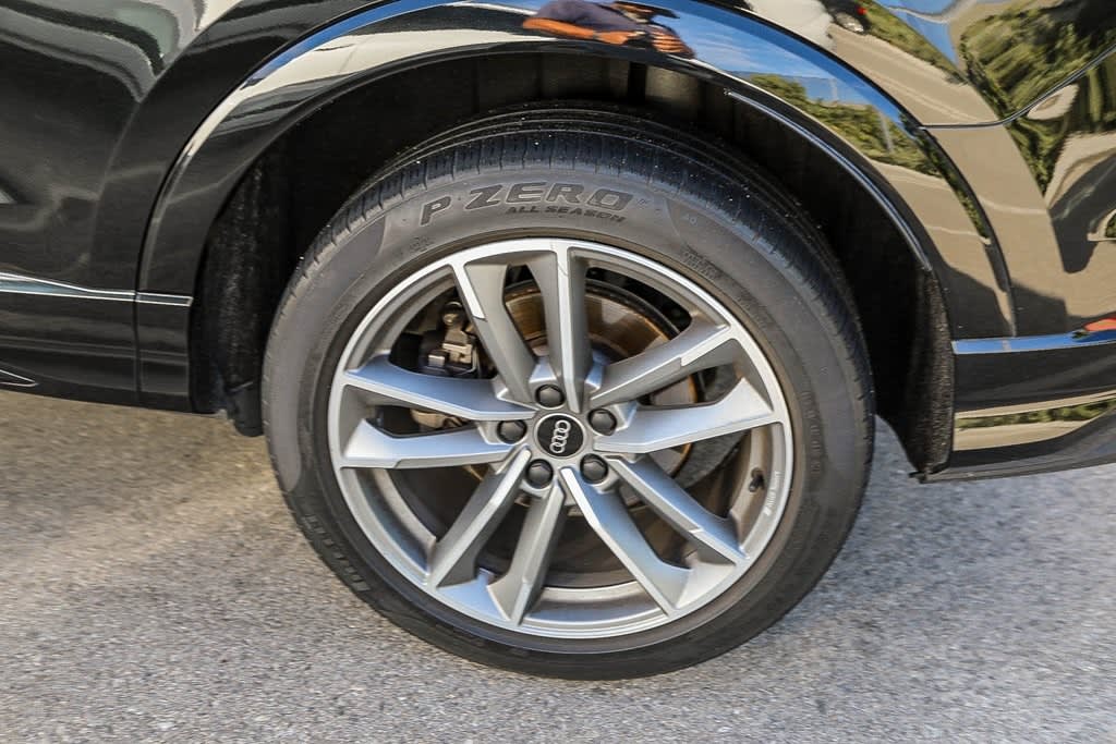 Thumbnail: 2023 Audi Q3 - 11