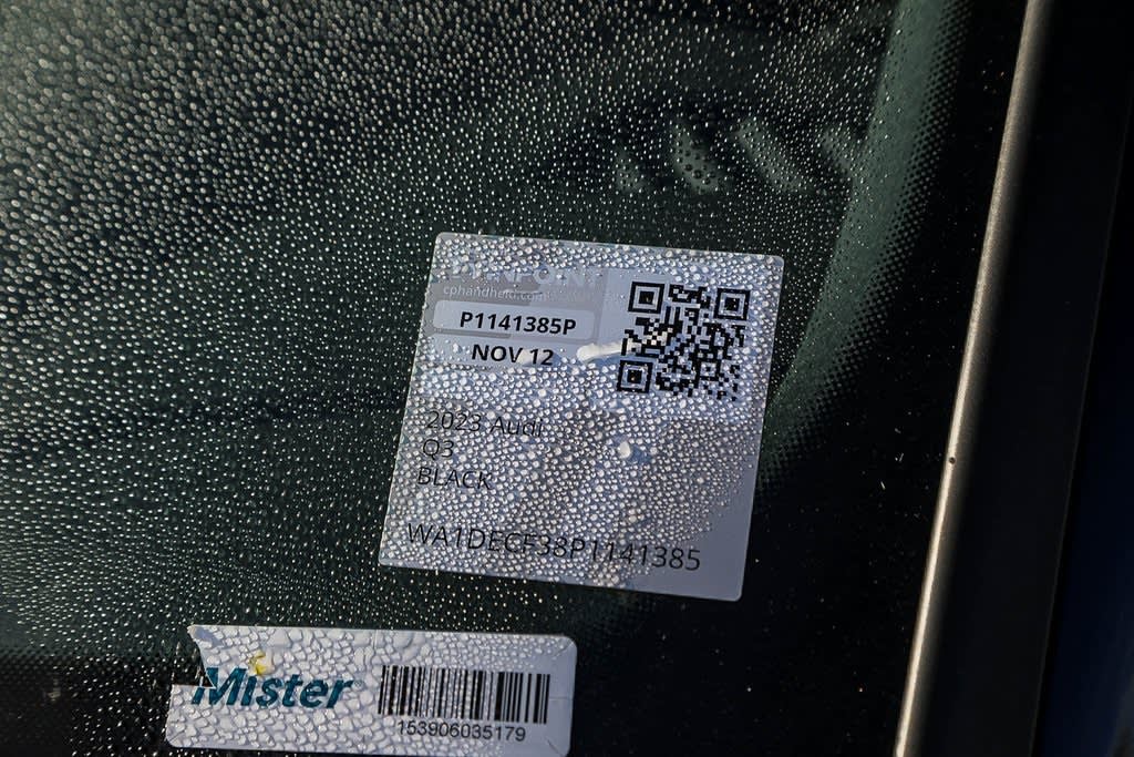 Thumbnail: 2023 Audi Q3 - 25