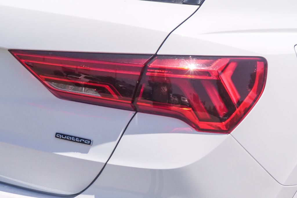 Thumbnail: 2024 Audi Q3 - 14