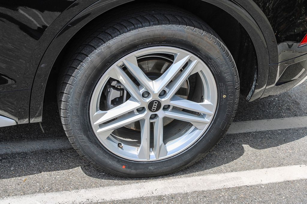 Thumbnail: 2024 Audi Q5 - 12