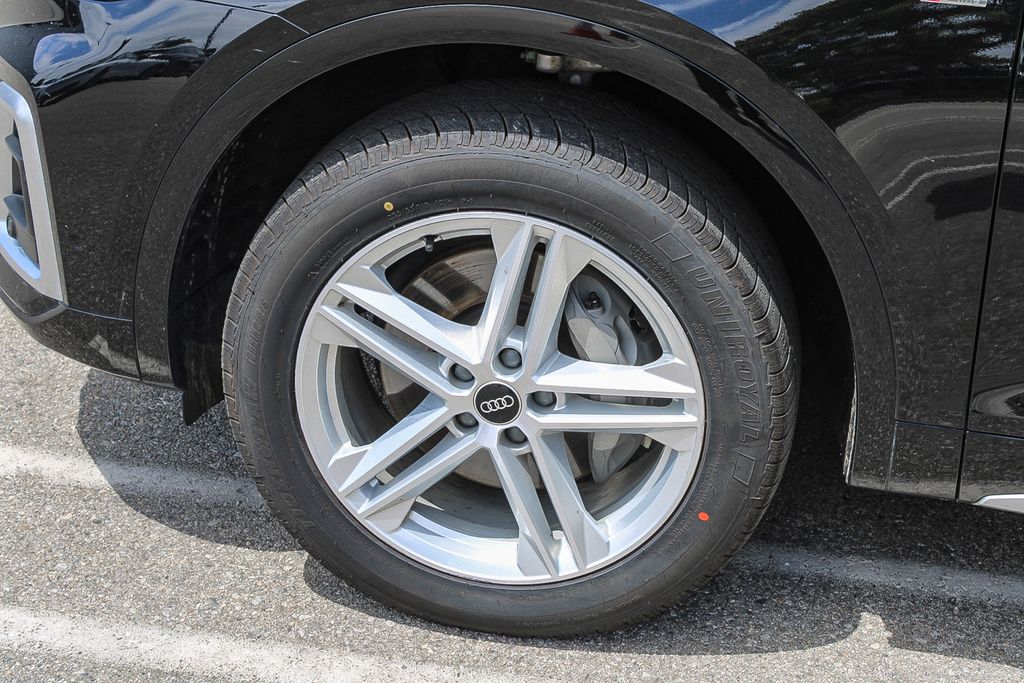 Thumbnail: 2024 Audi Q5 - 6