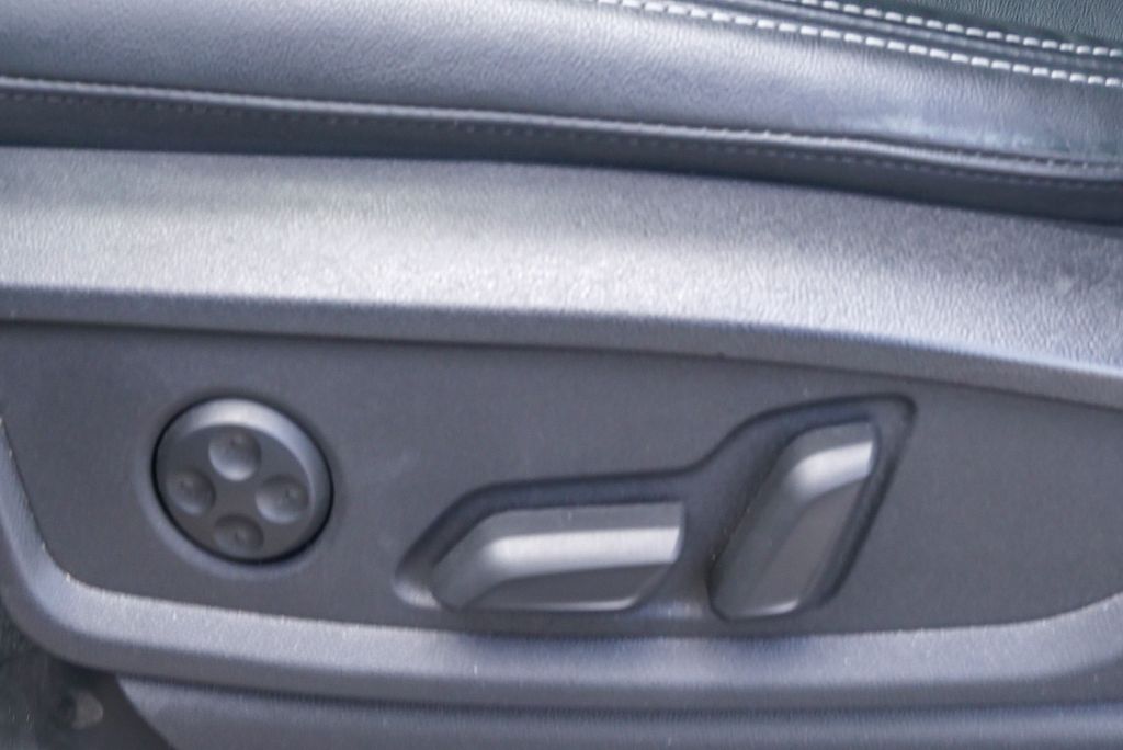 Thumbnail: 2023 Audi Q5 - 17