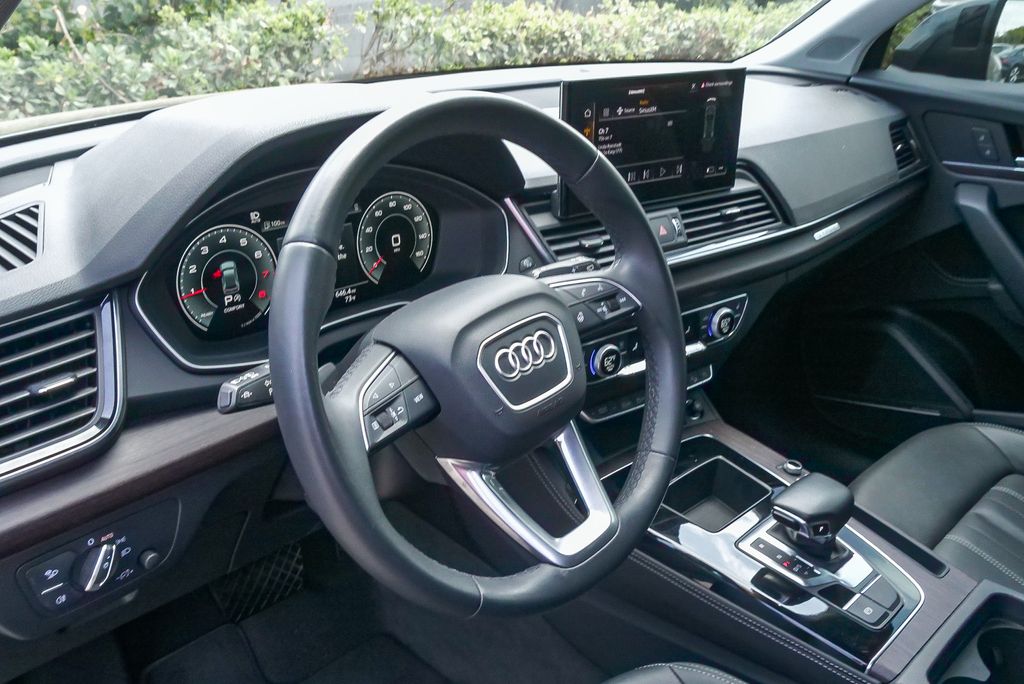 Thumbnail: 2023 Audi Q5 - 2