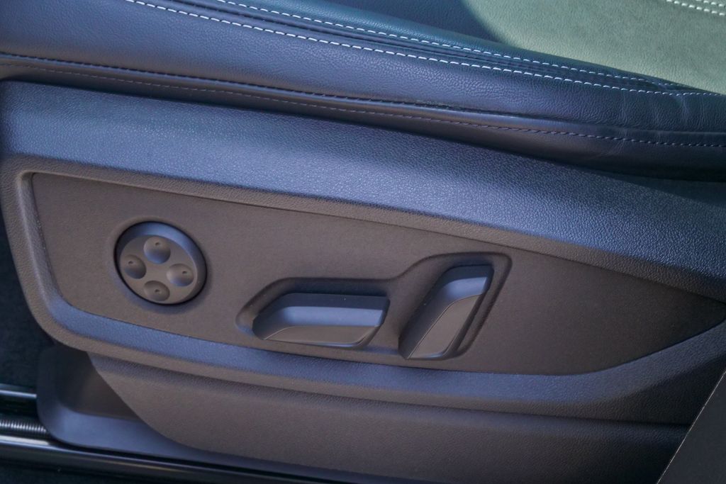 Thumbnail: 2023 Audi Q5 - 25