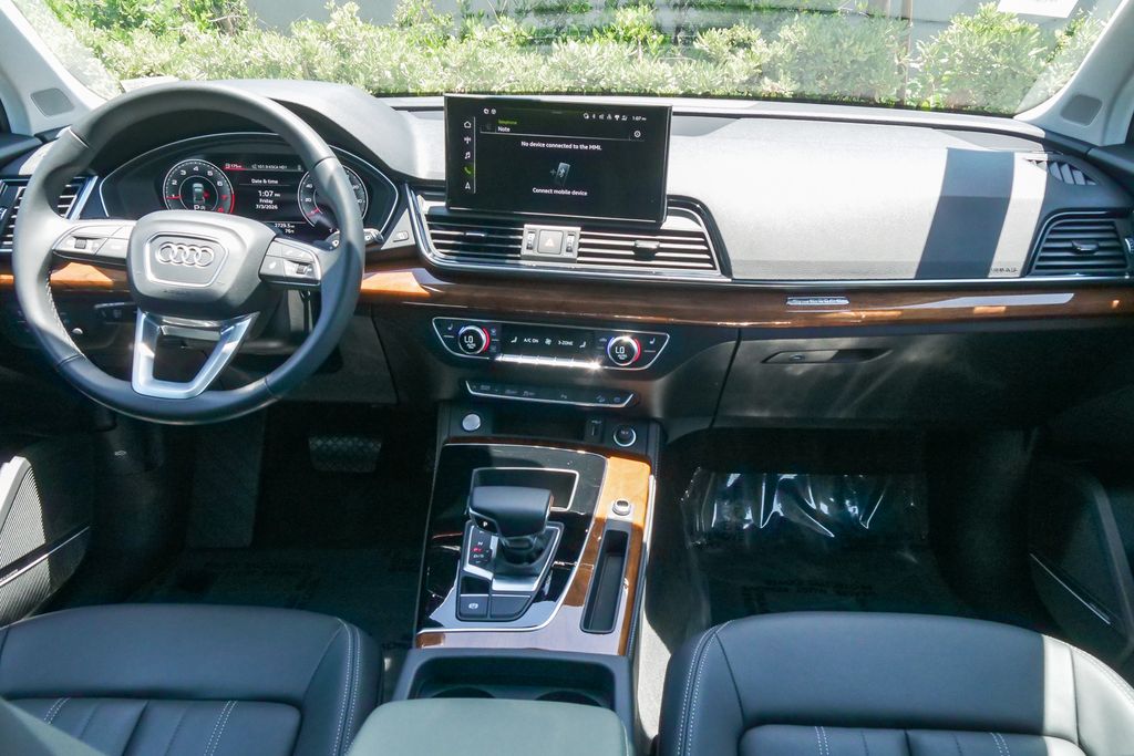 Thumbnail: 2023 Audi Q5 - 2