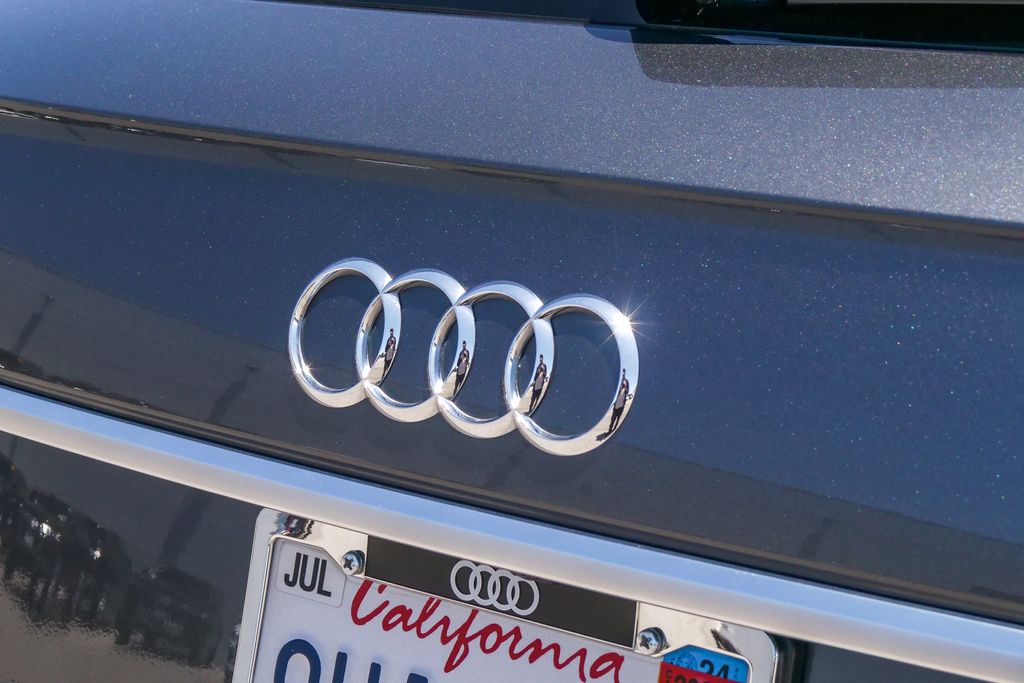 Thumbnail: 2023 Audi Q5 - 6