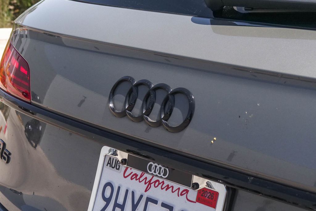 Thumbnail: 2023 Audi Q5 - 5