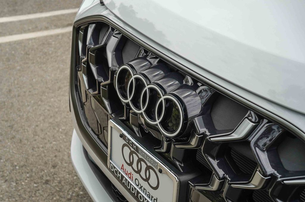 Thumbnail: 2026 Audi Q5 - 18