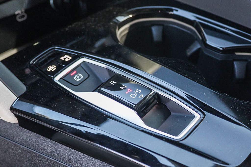 Thumbnail: 2026 Audi Q5 - 6