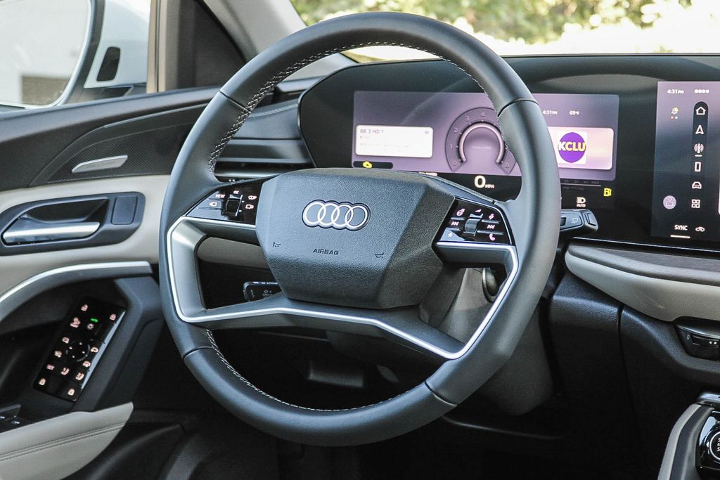 Thumbnail: 2026 Audi Q5 - 9