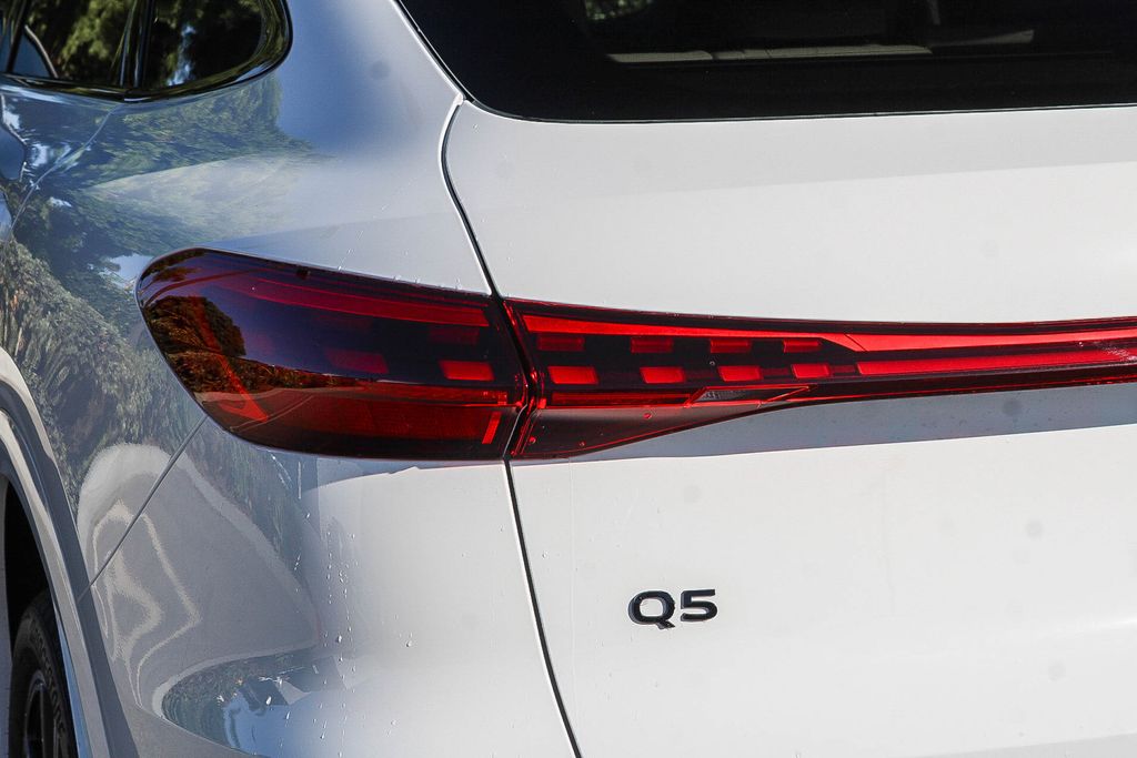 Thumbnail: 2026 Audi Q5 - 19