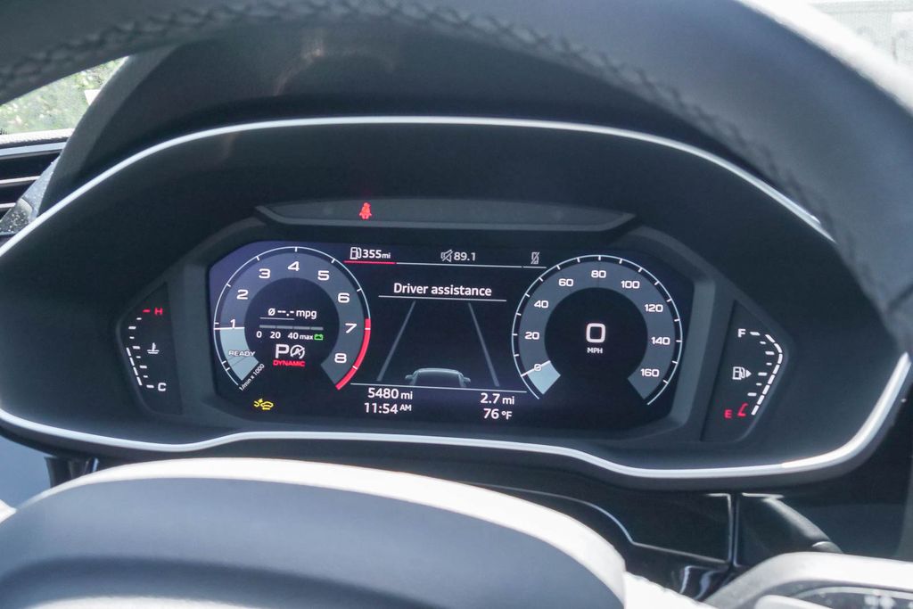 Thumbnail: 2025 Audi Q3 - 16
