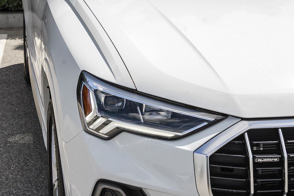 Thumbnail: 2023 Audi Q3 - 15