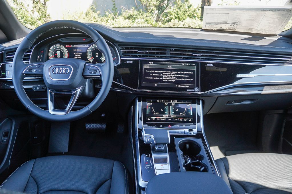 Thumbnail: 2026 Audi Q8 - 2
