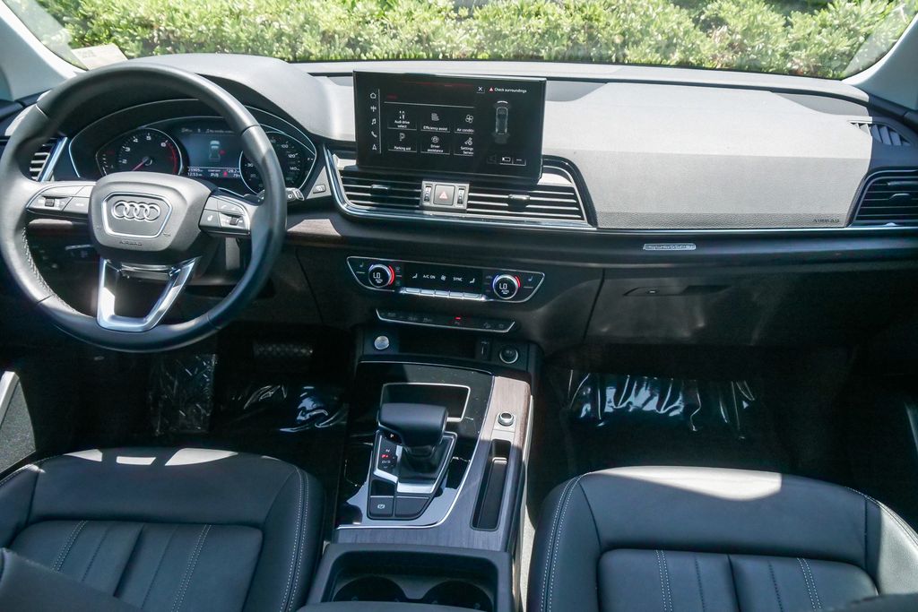 Thumbnail: 2023 Audi Q5 - 2