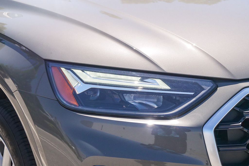 Thumbnail: 2023 Audi Q5 - 18