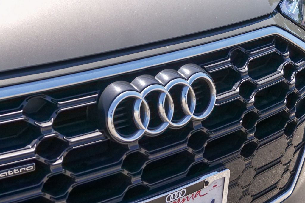Thumbnail: 2023 Audi Q5 - 19