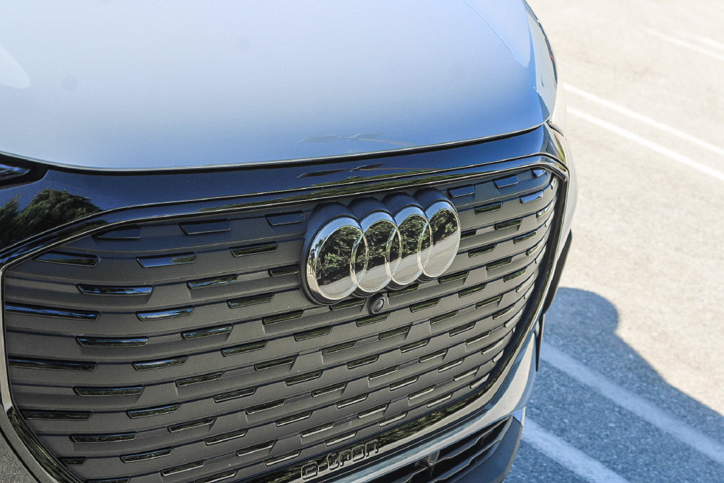 Thumbnail: 2023 Audi Q4 e-tron - 19