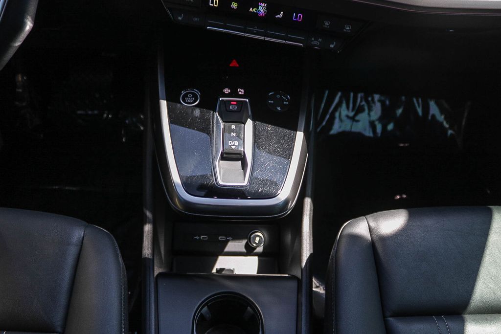 Thumbnail: 2023 Audi Q4 e-tron - 13
