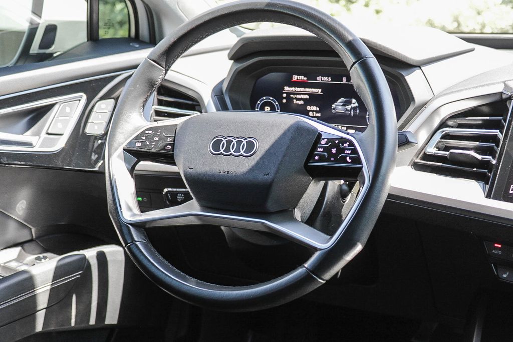 Thumbnail: 2023 Audi Q4 e-tron - 8