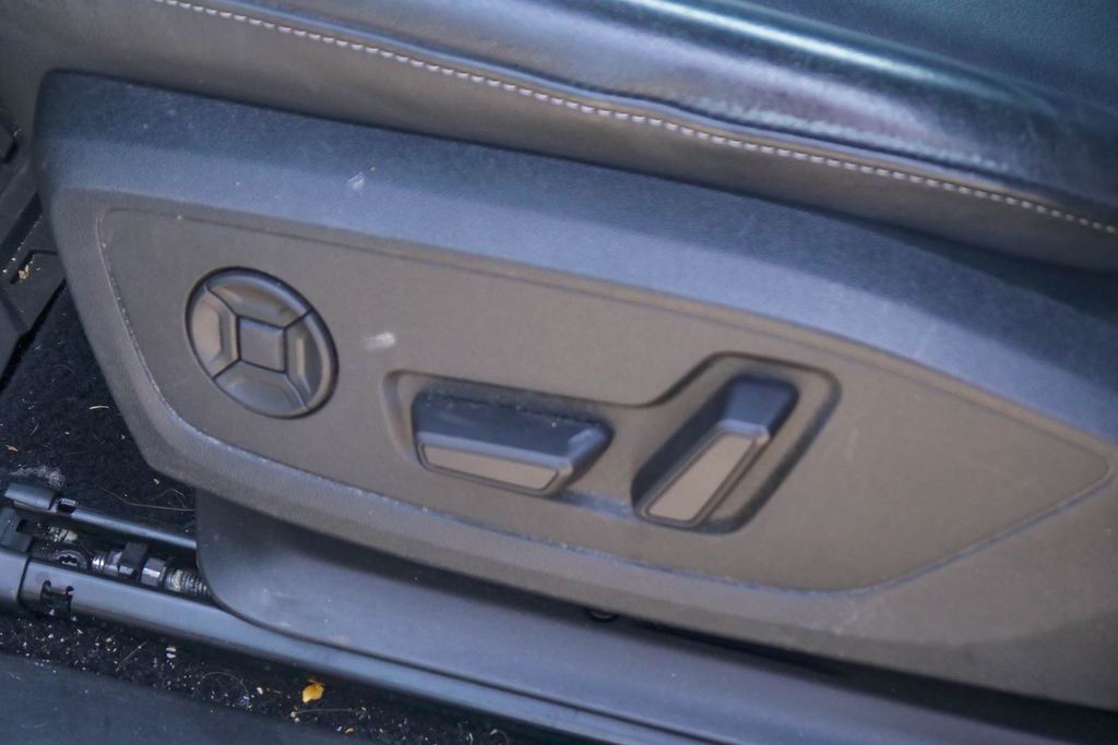 Thumbnail: 2023 Audi Q4 e-tron - 15