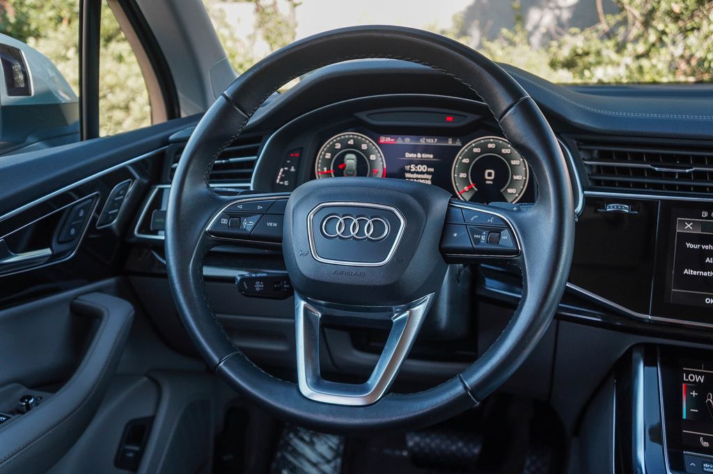 Thumbnail: 2024 Audi Q7 - 9