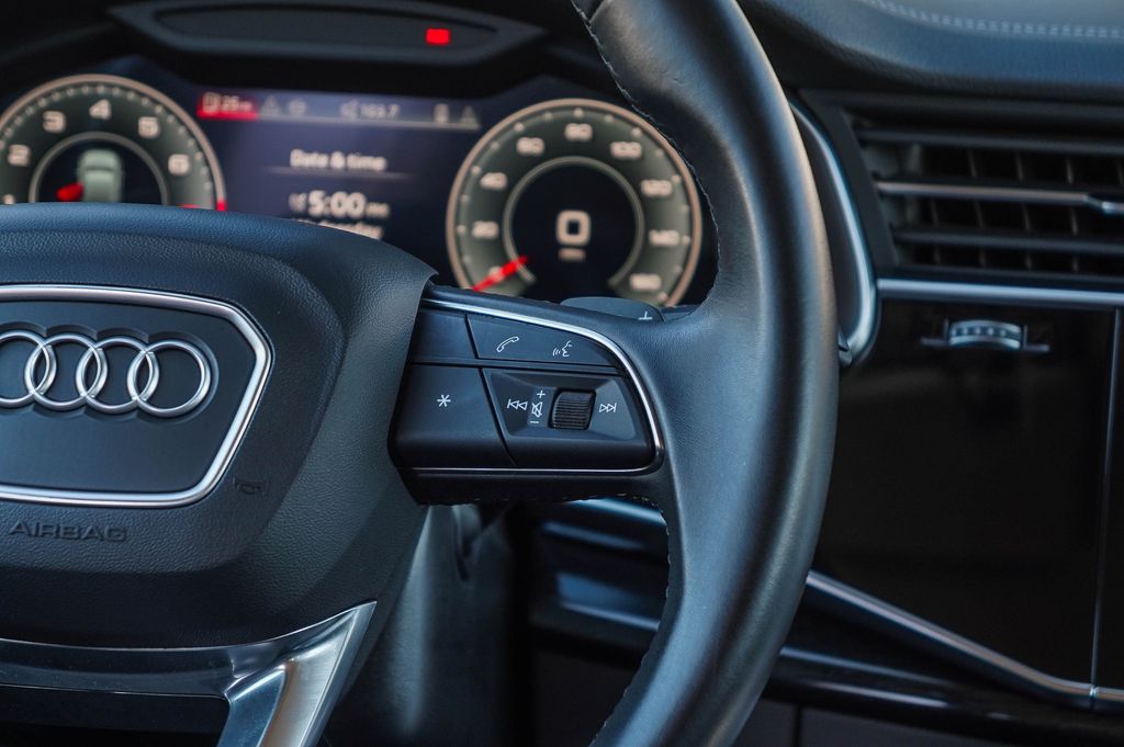 Thumbnail: 2024 Audi Q7 - 25