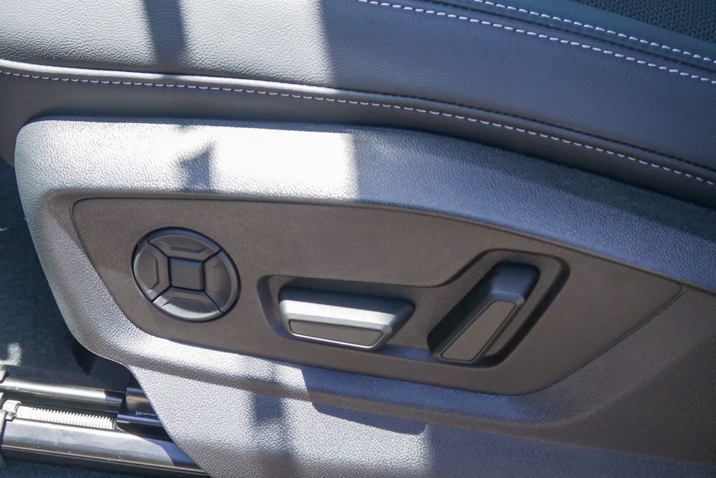 Thumbnail: 2026 Audi Q7 - 23
