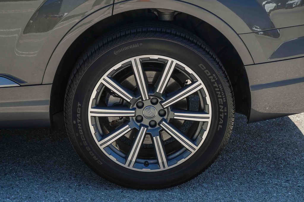 Thumbnail: 2019 Audi Q7 - 22