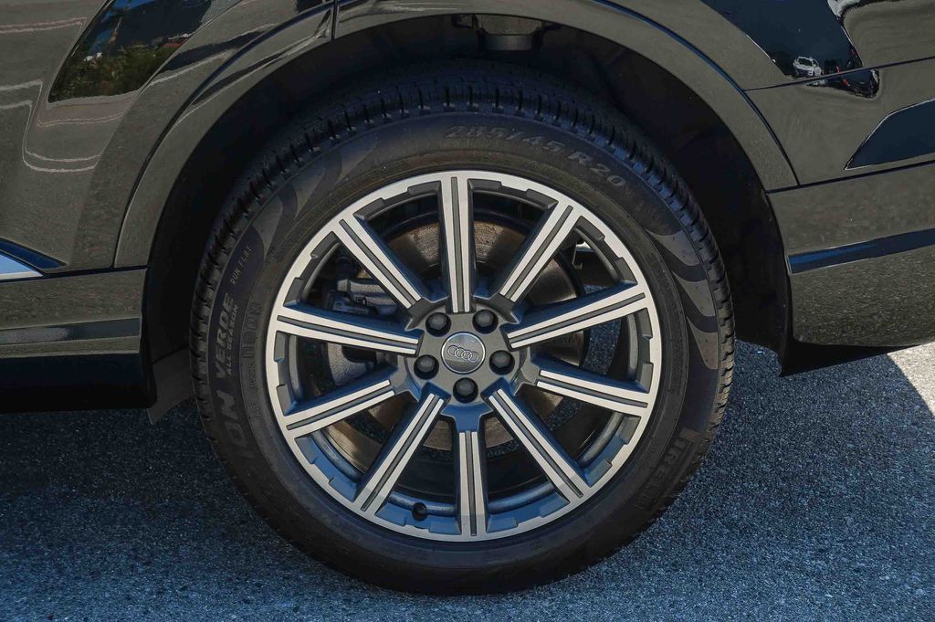 Thumbnail: 2018 Audi Q7 - 24