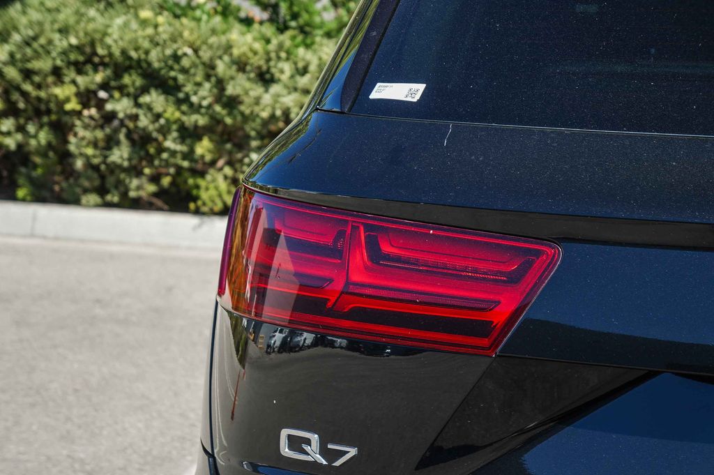 Thumbnail: 2018 Audi Q7 - 22