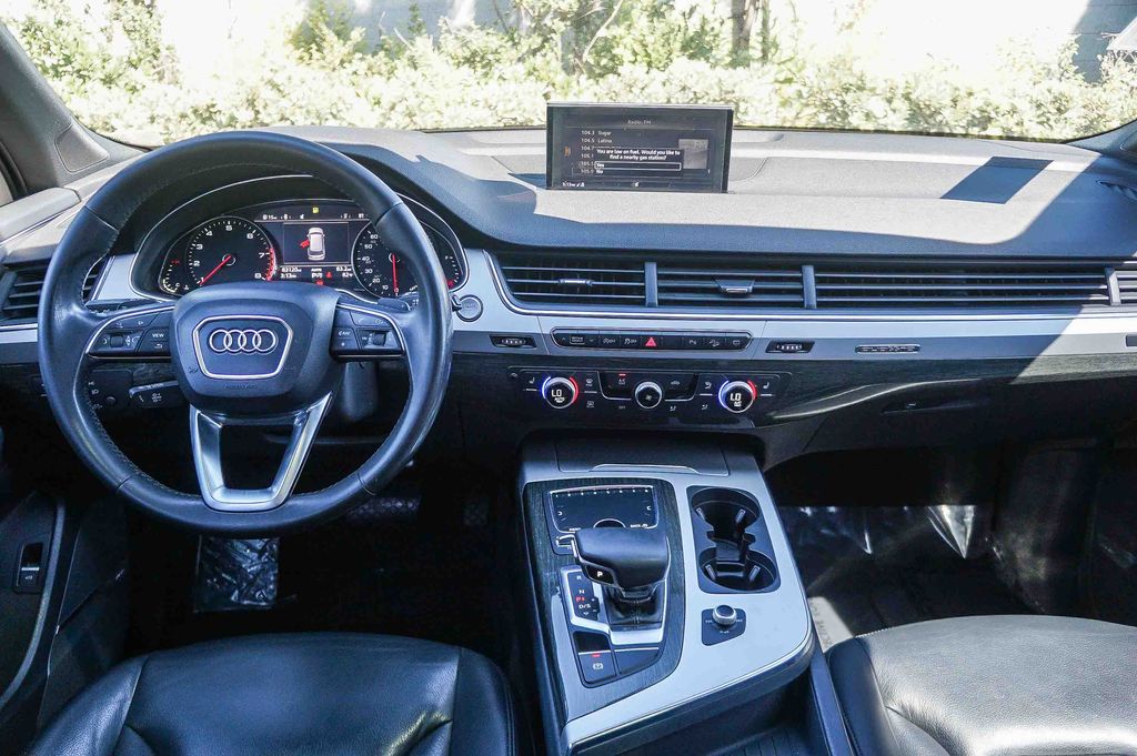 Thumbnail: 2018 Audi Q7 - 2
