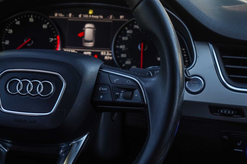 Thumbnail: 2018 Audi Q7 - 26
