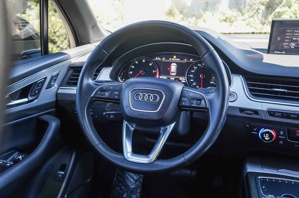 Thumbnail: 2018 Audi Q7 - 13