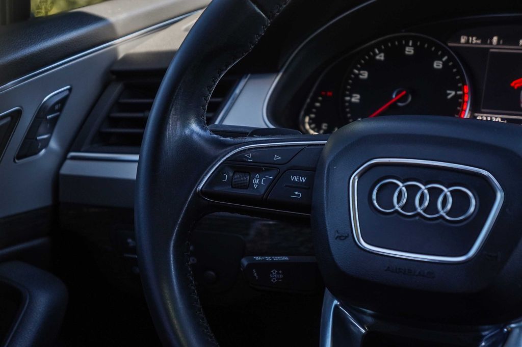 Thumbnail: 2018 Audi Q7 - 25