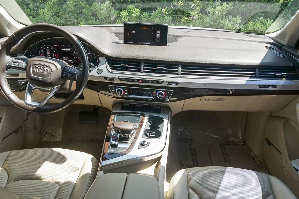 Thumbnail: 2019 Audi Q7 - 2