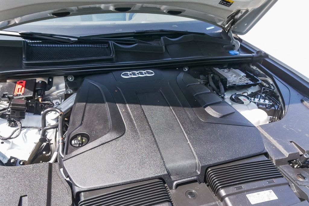 Thumbnail: 2019 Audi Q7 - 7