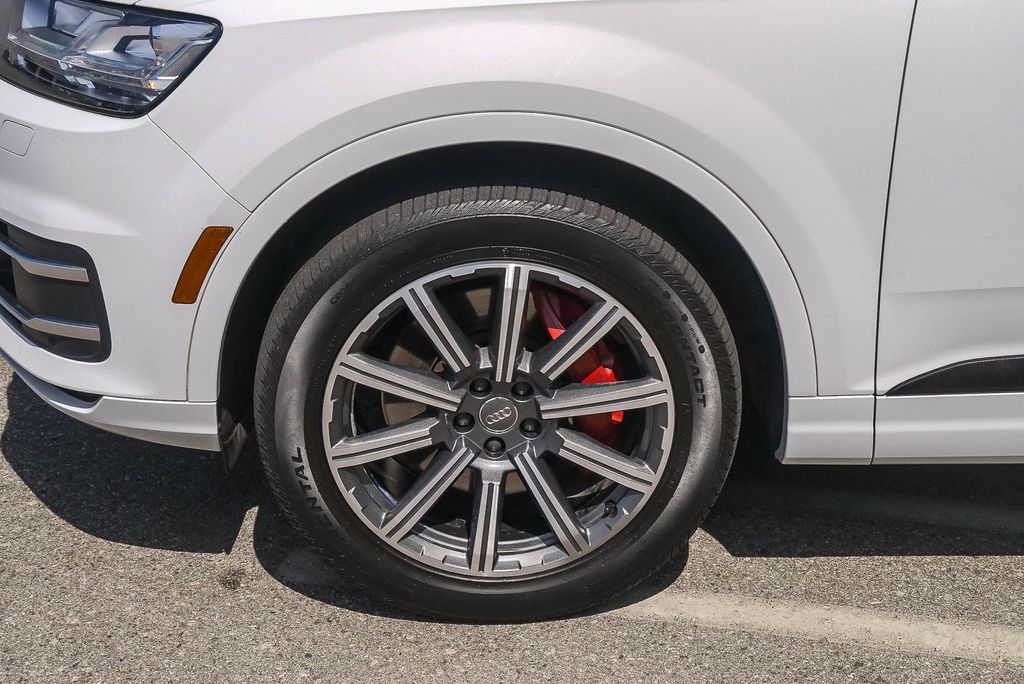 Thumbnail: 2019 Audi Q7 - 6