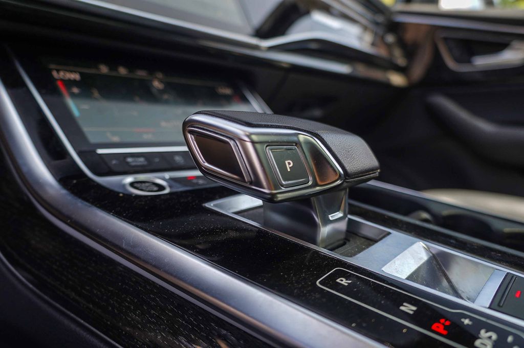 Thumbnail: 2022 Audi Q7 - 18