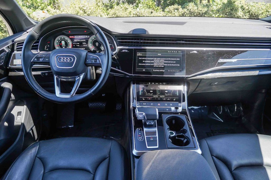 Thumbnail: 2022 Audi Q7 - 2