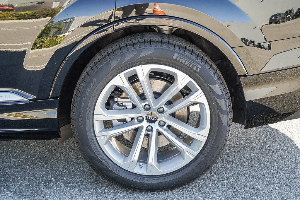 Thumbnail: 2026 Audi Q7 - 22