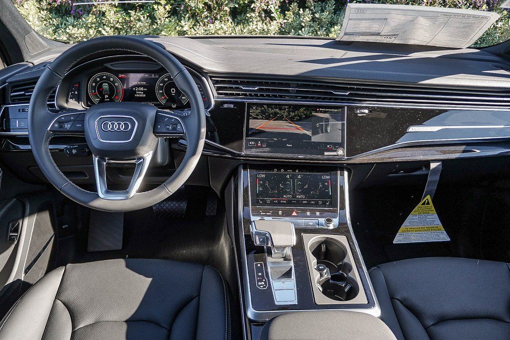 Thumbnail: 2026 Audi Q7 - 2