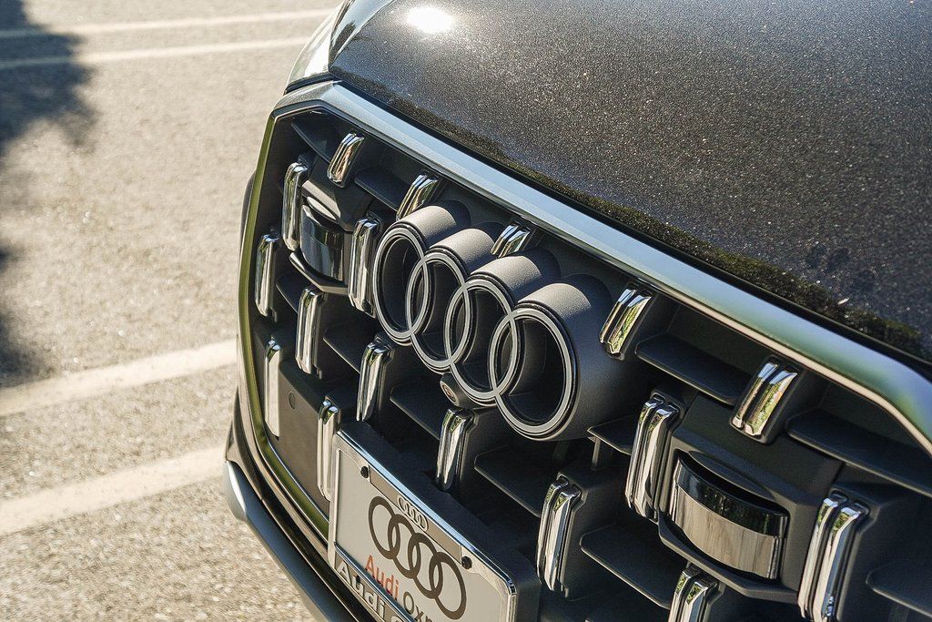 Thumbnail: 2026 Audi Q7 - 6