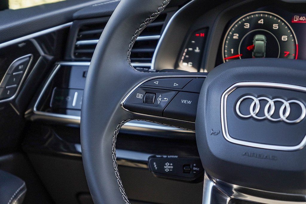 Thumbnail: 2026 Audi Q7 - 23
