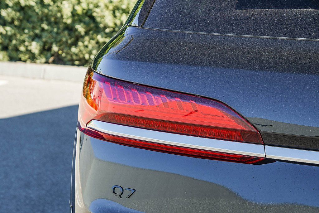 Thumbnail: 2026 Audi Q7 - 20